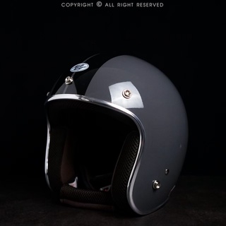 ภาพหน้าปกสินค้าหมวกกันน็อควินเทจงานคุณภาพ มีไซส์ S-XXL สี Nardo Grey คาดดำ ขอบโครเมียม แบรนด์ MOTOTWIST ที่เกี่ยวข้อง