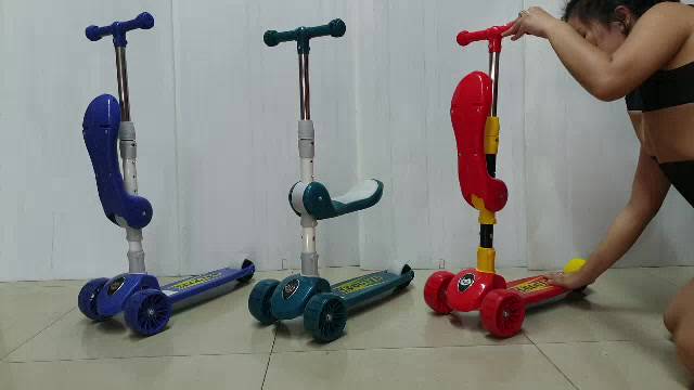 สกู๊ตเตอร์-2-in-1-รุ่น-แพนด้า-เป็นทั้งรถขาไถ-และสกู๊ตเตอร์-มีเสียงเพลง-มีไฟ-ล้อมีไฟ-ct-mvl