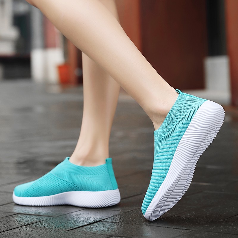 ภาพสินค้ารองเท้ากีฬา รองเท้าผ้าใบ พื้นนิ่ม ยืดหยุ่น สวมใส่สบาย สีดํา แฟชั่นสําหรับผู้หญิง รองเท้าผ้าใบผู้หญิง จากร้าน quanzhoulizu123.th บน Shopee ภาพที่ 3