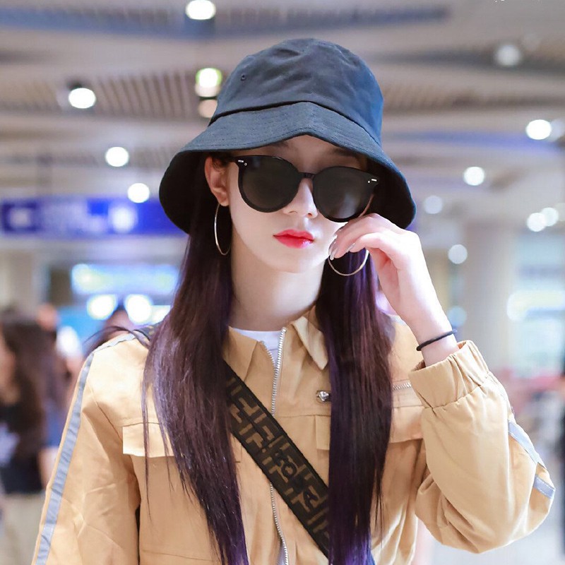 ภาพหน้าปกสินค้าเน็ตไอดอล หมวกบักเก็ตแก็ตผู้หญิง สไลด์เกาหลี กันแดดกันยูวี รุ่นA014 สีดำ จากร้าน chenqiaojia บน Shopee
