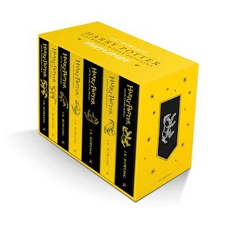 Chulabook(ศูนย์หนังสือจุฬาฯ)C321 |หนังสือ 9781526624550 HARRY POTTER HUFFLEPUFF HOUSE EDITIONS PAPERBACK (BOX SET)