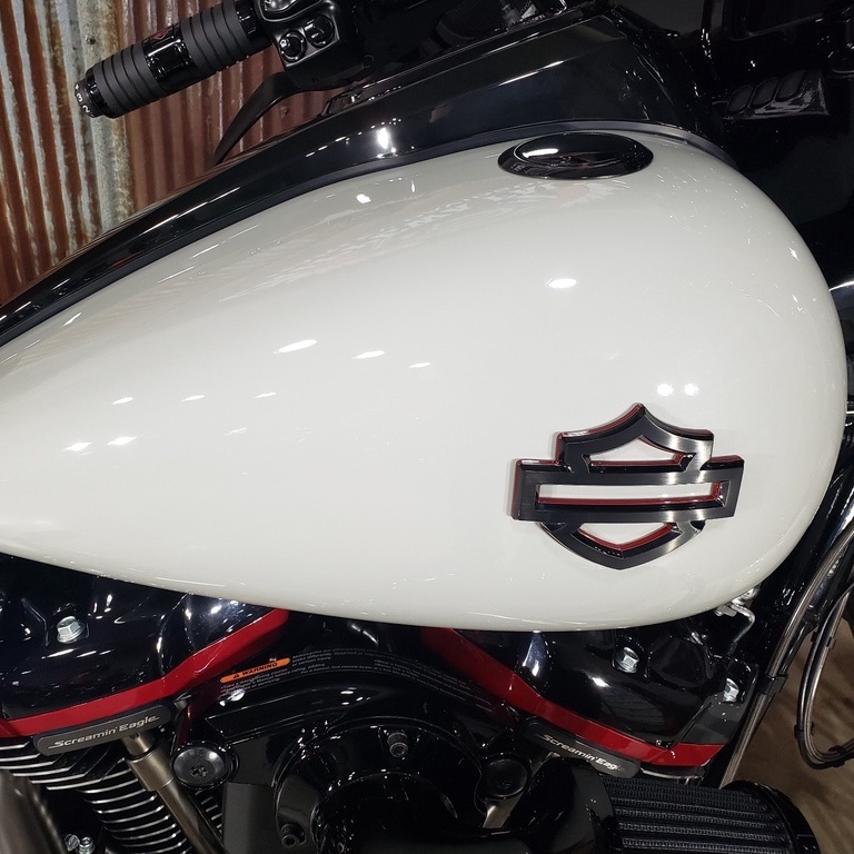 logo-harley-cvo-style-วัสดุอลูมิเนียม-สีดำแบล็คกาวด์ส้ม-สวยมาก