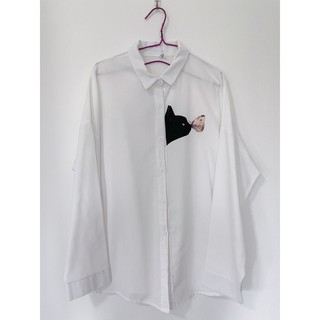 เสื้อเชิ้ตผ้าลินินสีขาว ทรงโอเวอร์ไซส์