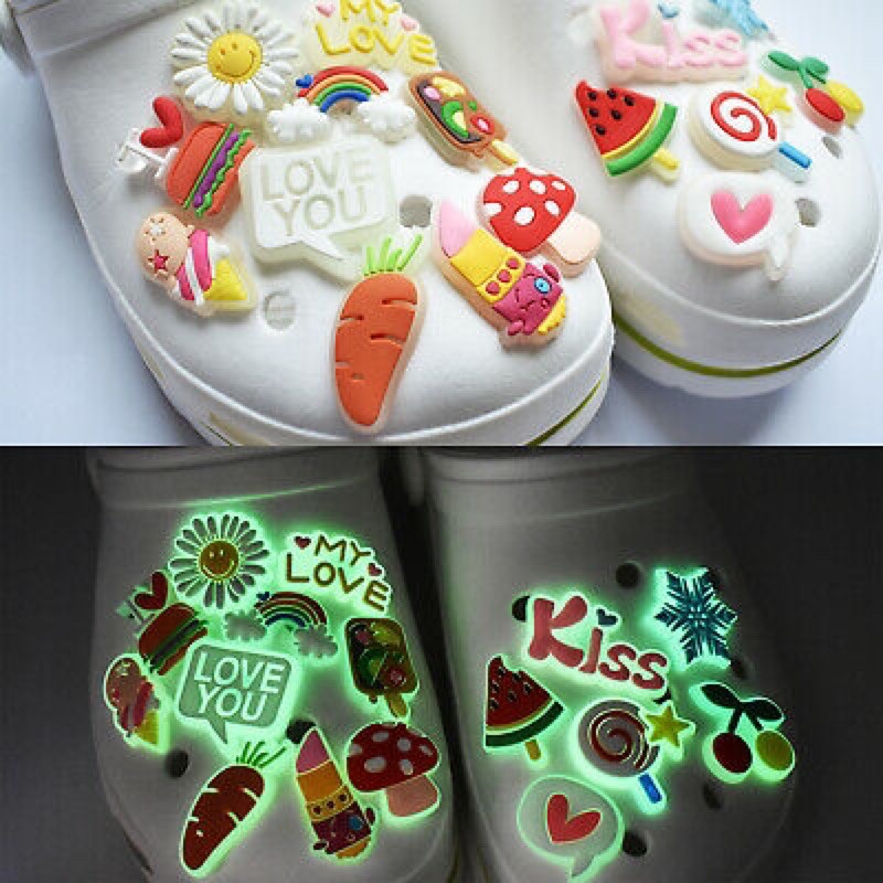 ภาพหน้าปกสินค้าJBL  - ตัวติดรองเท้ามีรู เรืองแสง A  จุดไฟใส่เท้า   shoe Charm  light up   เรืองแสง ในที่มืด