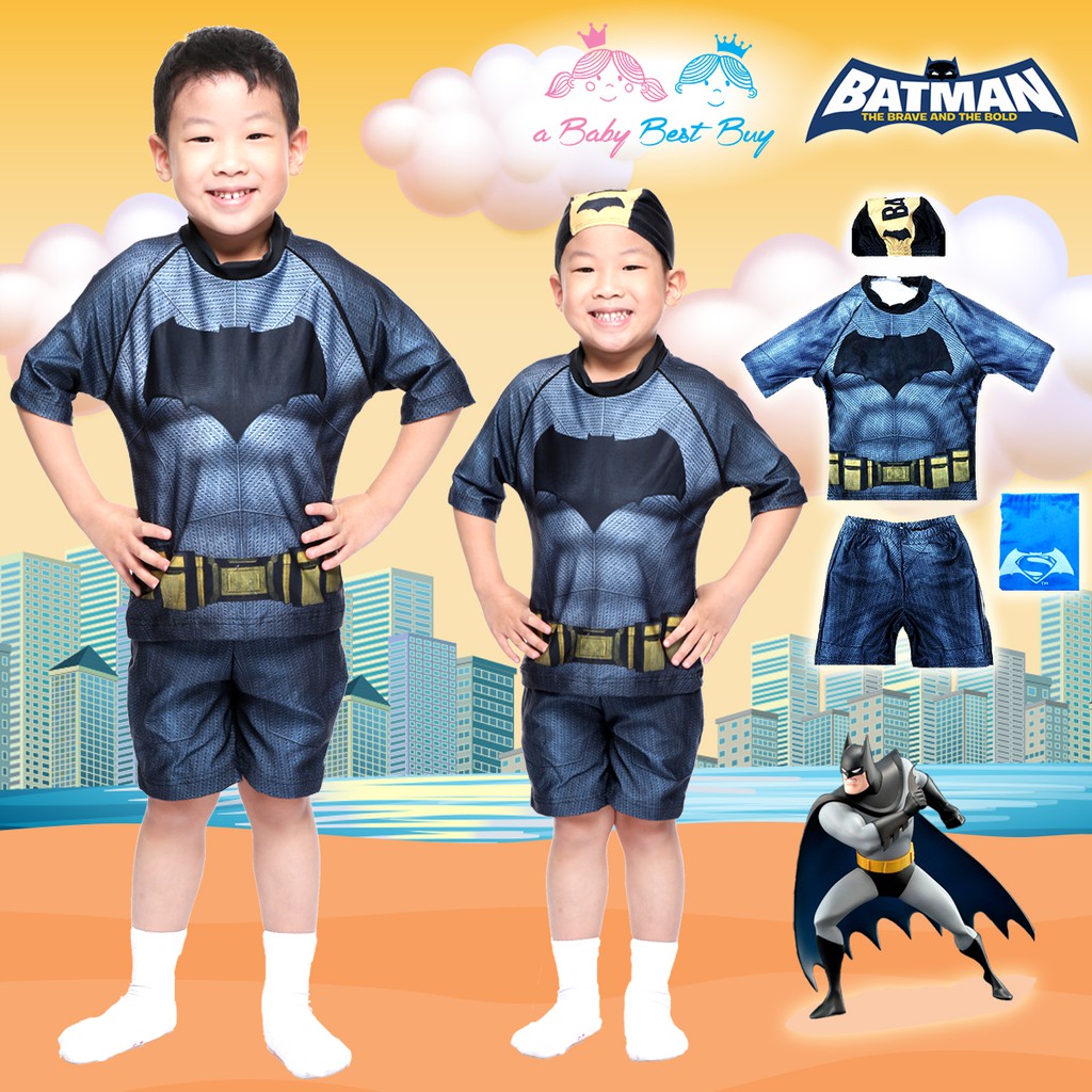 ชุดว่ายน้ำเด็กผู้ชาย-batman-เสื้อแขนสั้น-กางเกงขาสั้น-มาพร้อมหมวกว่ายน้ำและถุงผ้า-ลิขสิทธิ์แท้