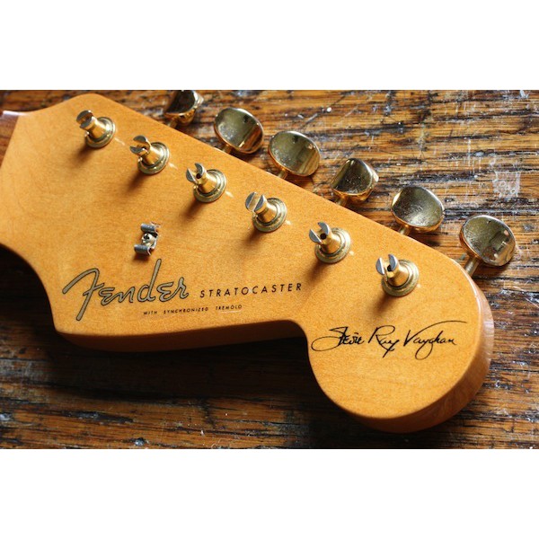 fender-stratocaster-srv-stevie-ray-vaughan-signature