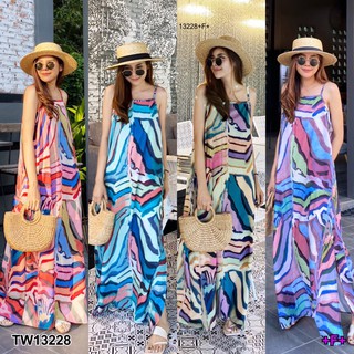 **สอบถามก่อนสั่งนะคะ**TW13228   Maxi Dress เดรสยาวสายเดี่ยว ชายผ่าข้าง มีกระเป๋าข้าง