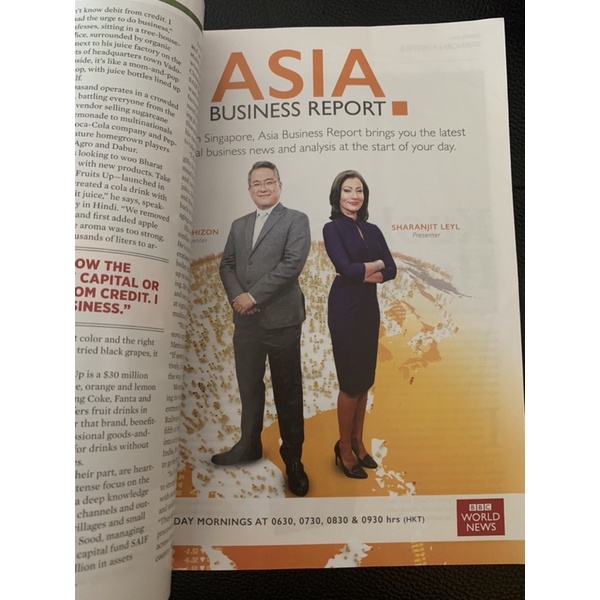 นิตยสาร-forbes-asia-march-2018-มือ-2