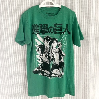 เสื้อ Attack on Titan มือสอง สภาพดี