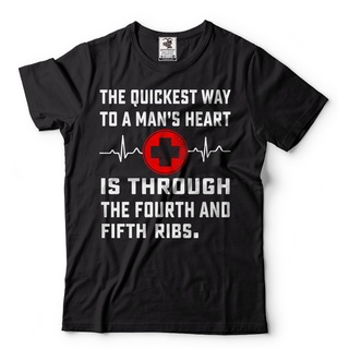 คอลูกเรือเสื้อยืดคอกลมเสื้อยืด ผ้าฝ้าย แบบนิ่ม ทรงหลวม พิมพ์ลาย Way To A Man Heart Medical Humor เหมาะกับของขวัญ สําหรับ