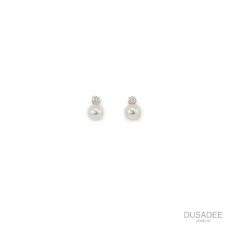 Little Pearls earrings ต่างหูเงินแท้ ชุบทองคำขาว ประดับเพชรสวิตน้ำ100 แบรนด์ Dusadee Jewelry