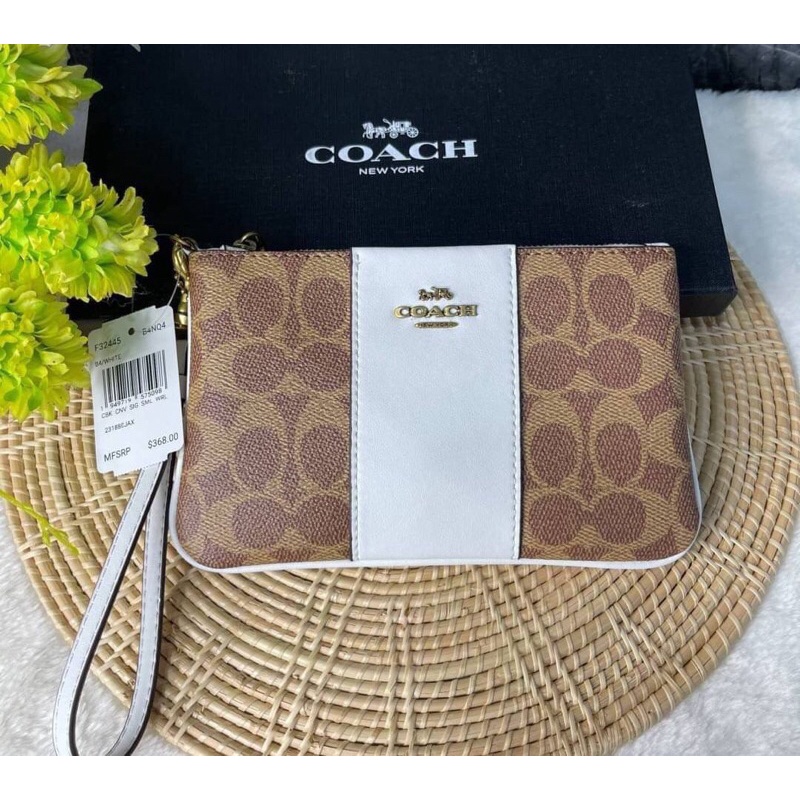 coach-f32445-small-wristlet-signature-canvas