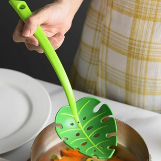 Jungle Spoon กระชอนใบไม้ ทนความร้อน ตักอาหารในน้ำเดือดได้ ตักผักลวก [KT01]