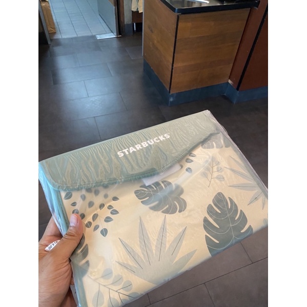 starbuck carry all /starbuck clutch / starbuck phone bag แท้ หิ้วเอง