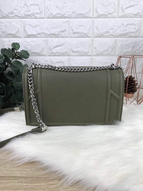 pedro-front-flap-chain-shoulder-bag-สีเขียว-outlet