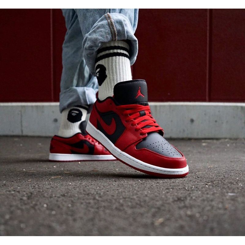 AIR JORDAN 1 LOW Varsity Red - 靴