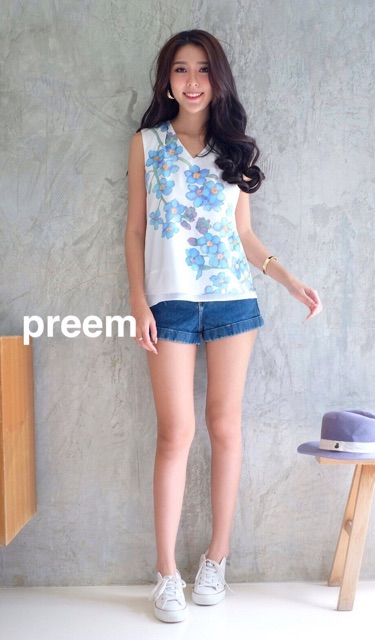 พร้อมส่ง-เสื้อ-ผ้าสวยaaa-เชิ้ตแขนกุด-งานstyle-arts-แบบเท่ๆเก๋-บอกไว้เลยว่าต้องมี-น่ารักมาก-หยิบขึ้นมาใส่ได้บ่อยๆ