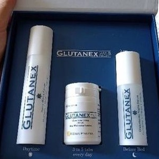 ภาพหน้าปกสินค้าGlutanex day and nigh ultimate whitening set  3 ชิ้น​ เซทสุดคุ้มได้ทั้งกลุตาเนกแทบ100เม็ด​ กลุตาเนกซีรั่มกลางคืน​และครีม ที่เกี่ยวข้อง