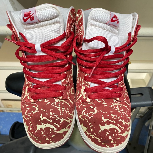 sb dunk raw meat