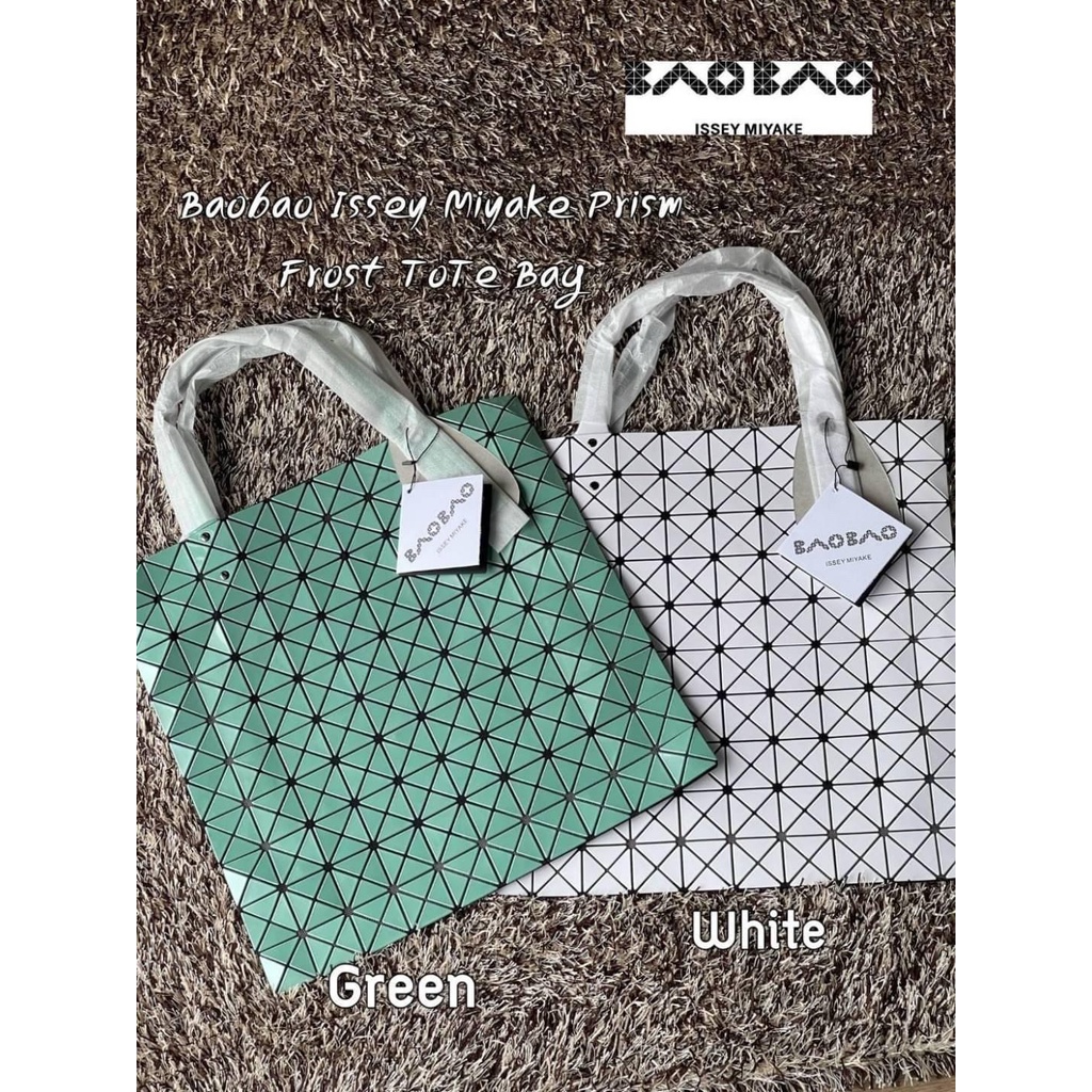 baobao-issey-miyake-prism-frost-tote-bag-10x10