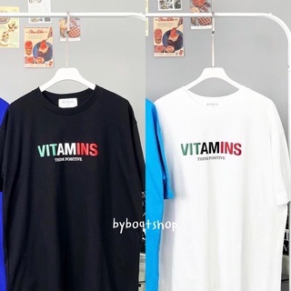 📌พร้อมส่ง เสื้อยืดโอเวอร์ไซส์ สกรีนลาย VITAMINS (ผ้าคอตตอน ใส่ได้ทั้งชาย-หญิง)