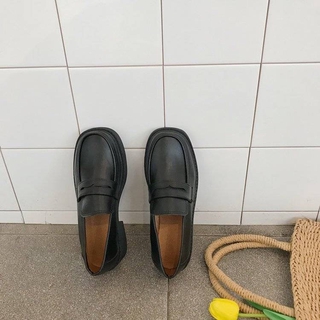 ภาพขนาดย่อของภาพหน้าปกสินค้ารองเท้าหนังขนาดเล็กพร้อมสูท, รองเท้าหนังสีดำ jk เหลี่ยมเท้าหญิงญี่ปุ่น, รองเท้าไม่มีส้นแบนสไตล์อังกฤษ, เหยียบนักเรียน จากร้าน oleola.th บน Shopee ภาพที่ 4