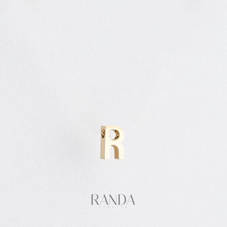 ภาพขนาดย่อของภาพหน้าปกสินค้าRanda เพิ่มจี้อักษรพิมใหญ่สีทองจากสร้อยตัวอักษรตัวละ 50 บาท จากร้าน randajewelry บน Shopee