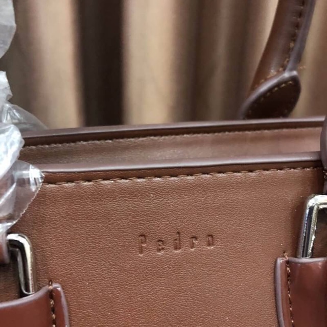 pedro-office-bag-with-chain-2018-ของแท้-ราคาถูก