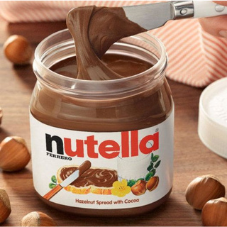 ภาพหน้าปกสินค้านูเทลล่า กระปุก ขนาด 680 กรัม Nutella Ferrero Hazelnut Spread with Cocoa 680g ที่เกี่ยวข้อง