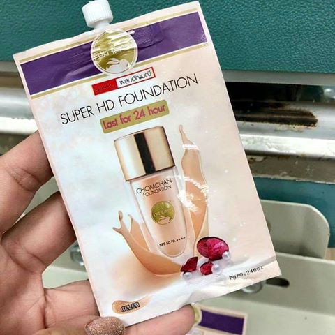 รองพื้นชมจันทร์-super-hd-foundation-ยกกล่อง12-ซอง-chomchan-รองพื้นอัญมณี