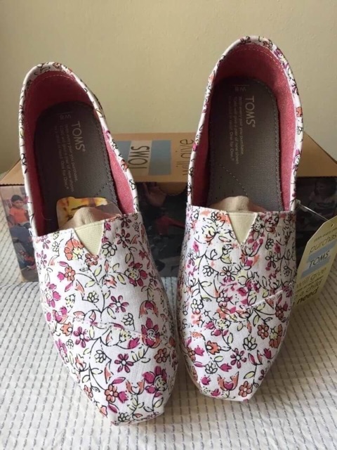 รองเท้า-toms-pink-flora