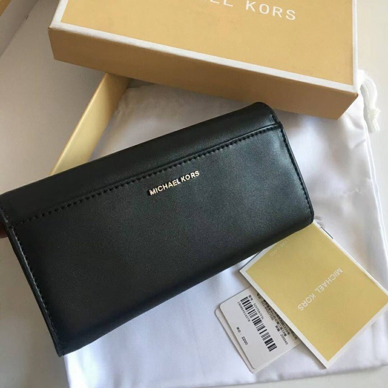 micheal-kors-long-wallet