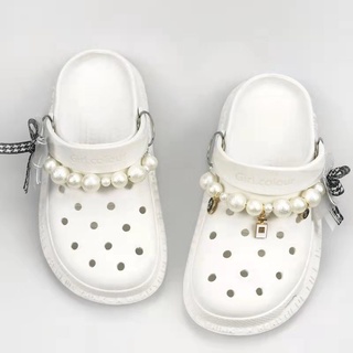 สายโซ่คล้องรองเท้า CROC ประดับไข่มุก คุณภาพดี 2 ชิ้น พร้อมส่ง