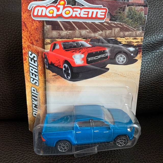 Jouet Voiture Majorette - Toyota Hilux Revo Bleu Foncé 1:58 (3 Pouces) - Modèle Métallique