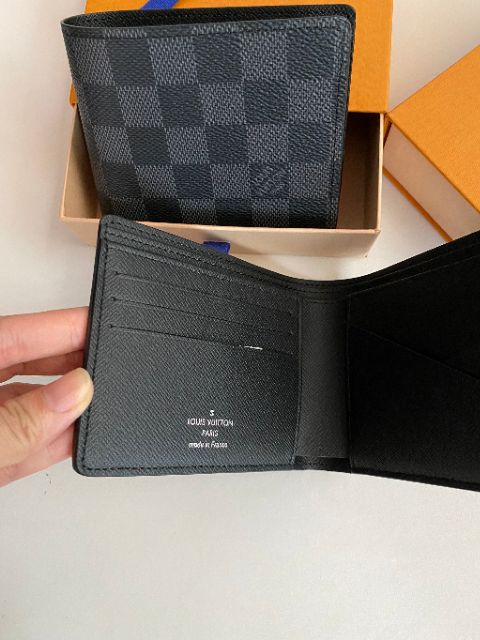 new-lv-multiple-graphite-wallet-dc20-dc21