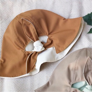 Beaubadin - caramel/cream tulip Bow