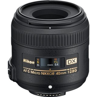 Nikon AF-S DX Micro NIKKOR 40mm f/2.8G Lens