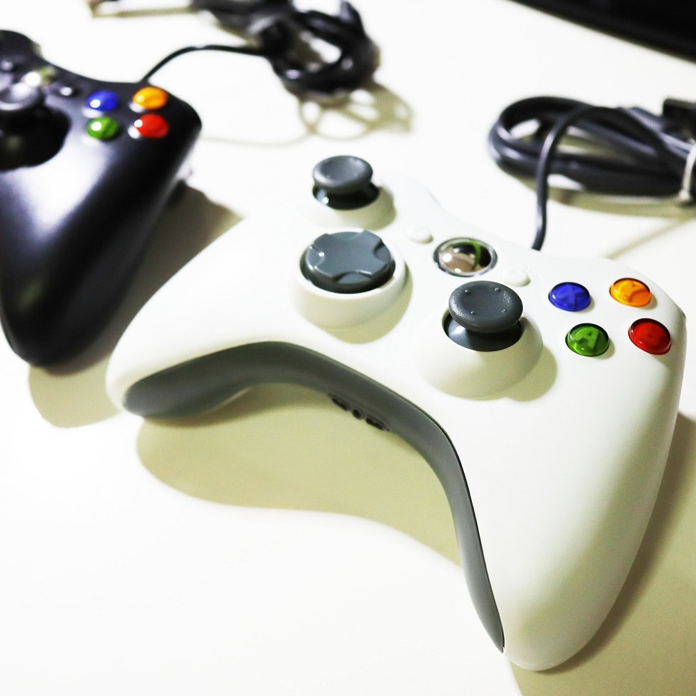 ภาพหน้าปกสินค้าจอยเกม Xbox 360 แบบมีสาย ใช้กับ PC, Notebook, เครื่องเกม Xbox 360, เล่นเกมใน Steam ได้ / Xbox 360 Controller we จากร้าน justinjuzz บน Shopee