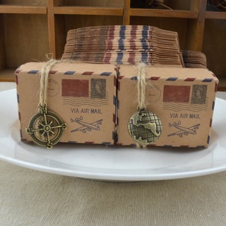ภาพหน้าปกสินค้า🍍🍍 PK 🍍🍍 กล่อง กล่องของขวัญ กล่องใส่ขนม + พร้อมจี้ (พร้อมส่ง) ที่เกี่ยวข้อง