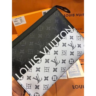 กระเป๋า​ถือ​/คลัชท์​ Louis​ Vuitton