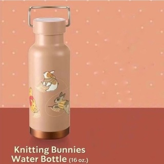 พร้อมส่งที่ไทย! Starbucks คอลเลคชัน Fuzzy Bunny and Friend Knitting Bunnies Water Bottle 16 oz. ของแท้ 100%