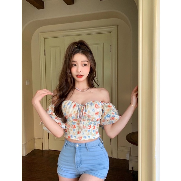 daisy-chiffon-crop-top-เสื้อครอปผ้าชีฟองลายดอกเดซี่-แขนพองบาร์บี้-ช่วงไหล่มีขอบสม็อก