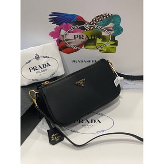 กระเป๋า​ส​ะ​พา​ยข้าง​ Prada​