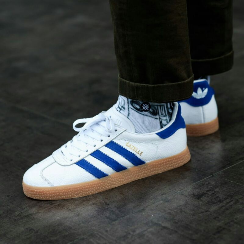 รองเท้าผ้าใบ-adidas-gazelle-สีขาวสีฟ้า