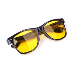 ภาพหน้าปกสินค้าแว่นตากันแดดเลนส์สีเหลือง Unisex ซึ่งคุณอาจชอบสินค้านี้