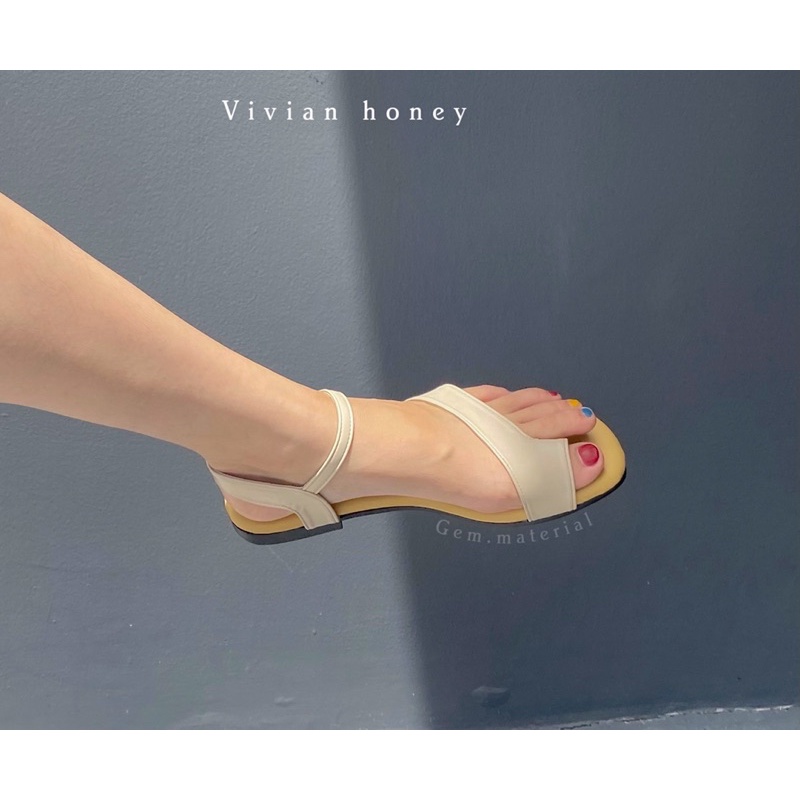 ภาพหน้าปกสินค้าCODE : GEME1W ลดทันที 30 ทุกออเดอร์ Vivian  รุ่นรัดข้อเท้าใส่ง่ายแค่เกี่ยวขอ ทรงสวย รองเท้าทรงเกาหลี จากร้าน gem.material บน Shopee