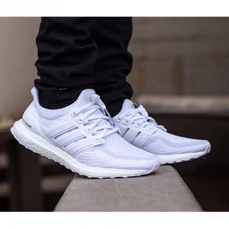 adidas-ultra-boost-triple-white-2-0