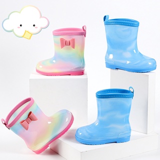 ภาพขนาดย่อของภาพหน้าปกสินค้ารองเท้าบูทเด็ก รองเท้าบูท กันฝน กันลื่น กันน้ํา ระบายอากาศ สีรุ้ง สําหรับเด็ก 1 คู่ จากร้าน kuike020.th บน Shopee