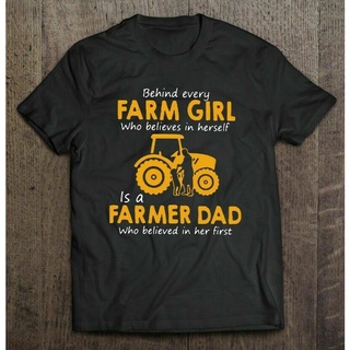 [S-5XL] เสื้อยืด พิมพ์ลาย Behind Every Farm Who Believes In Herself Is A Farmer คุณภาพสูง แฟชั่นสําหรับผู้ชาย