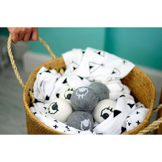 สินค้า ลูกบอลขนแกะ 100 % สำหรับเครื่องอบผ้า Wool Dryer Balls ( 1 ชุดจะมี 6 ลูก )
